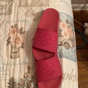 GUCCI SLIDES HOT PINK